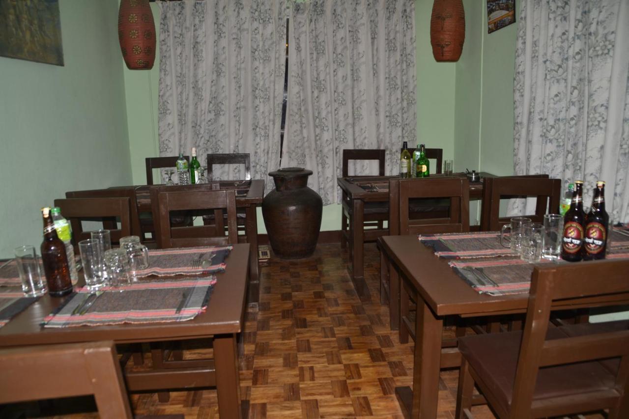 Pradhan House - Home Stay With Garden Бхактапур Экстерьер фото