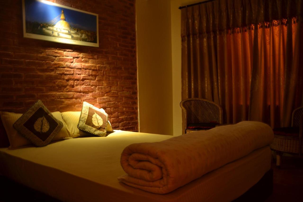 Pradhan House - Home Stay With Garden Бхактапур Экстерьер фото