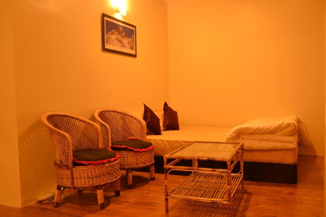Pradhan House - Home Stay With Garden Бхактапур Экстерьер фото